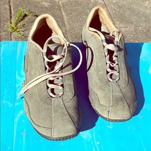 Merrel relay nubuck shoes